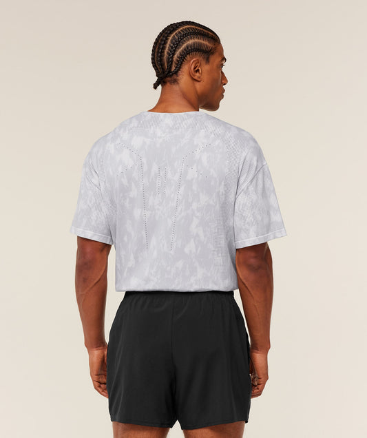 Distance Seamless T-Shirt - US 6365