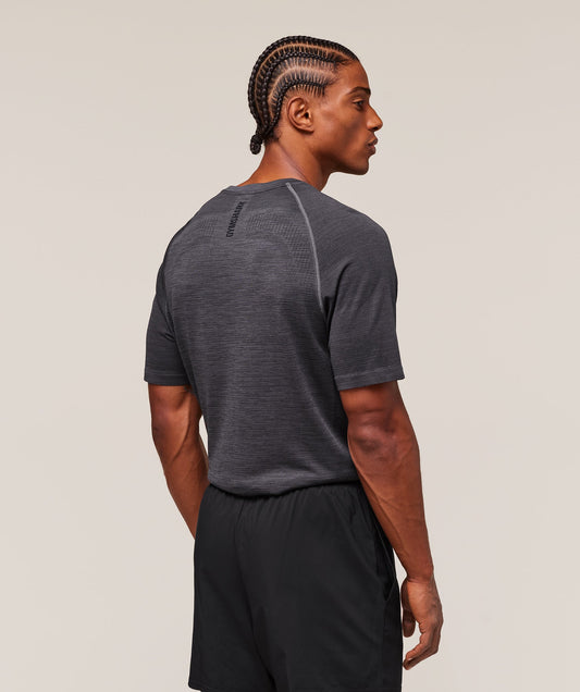 Versatile Seamless T-Shirt - US 7190