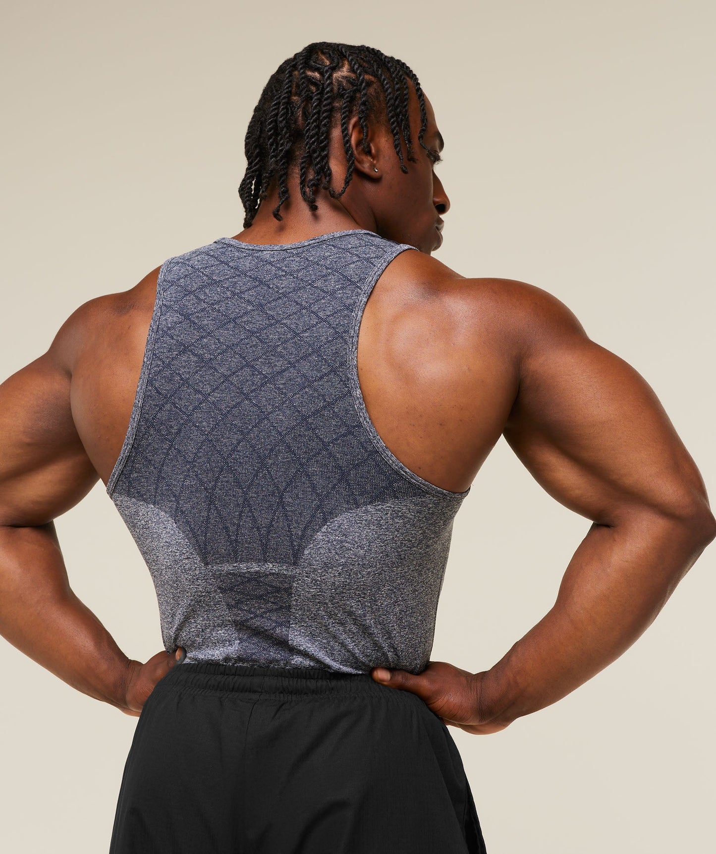 Devant Seamless Tank - US 8339
