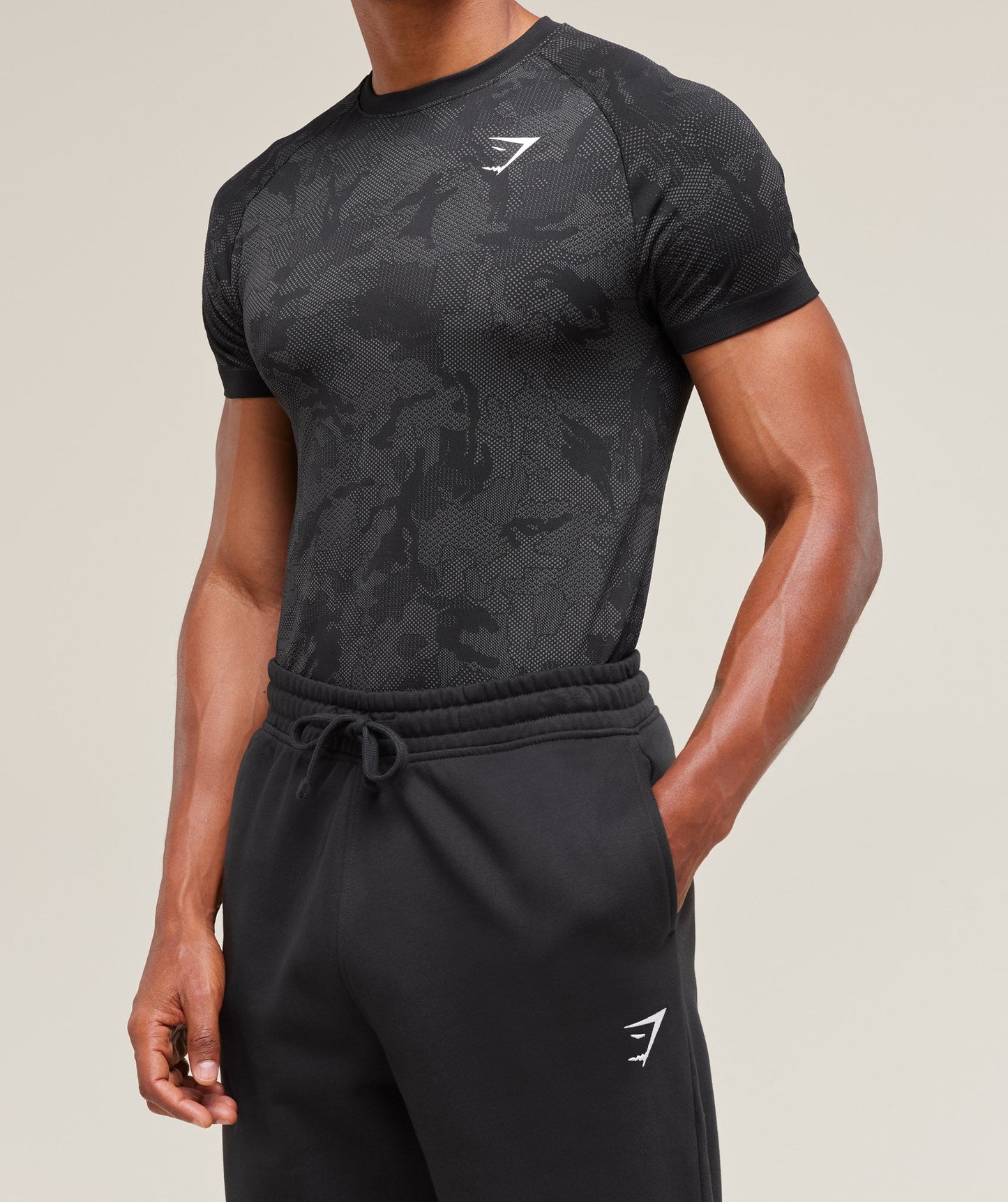 Geo Seamless T-Shirt - US 7010
