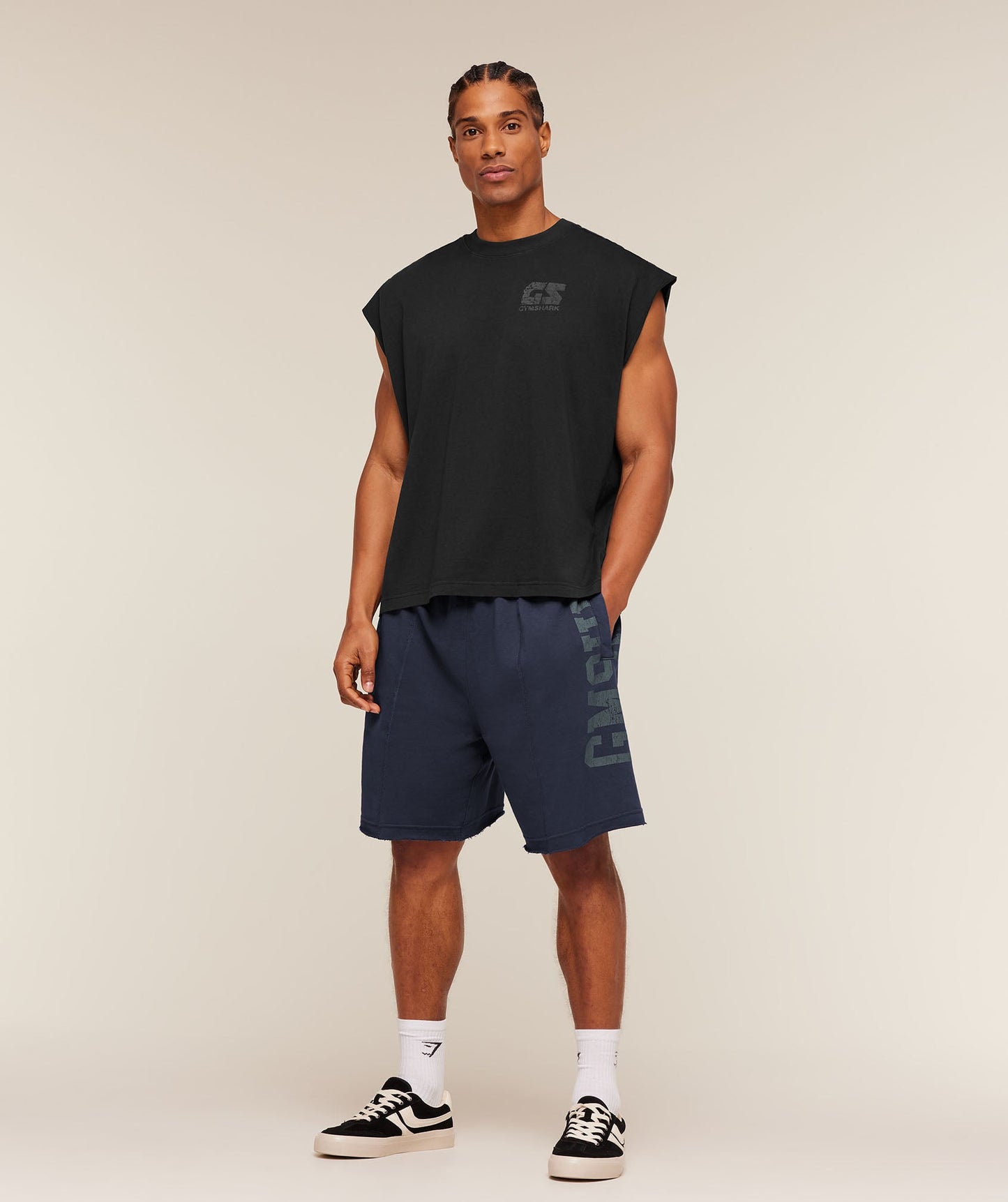 Accent Graphic Sweat Shorts - US 4070