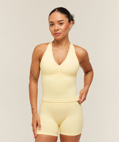 Lift Seamless Tank with Shelf - US 6559