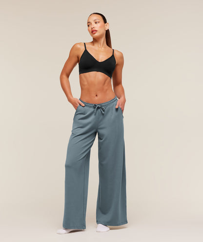 FeatherForm V-Neck Bralette - US 2764