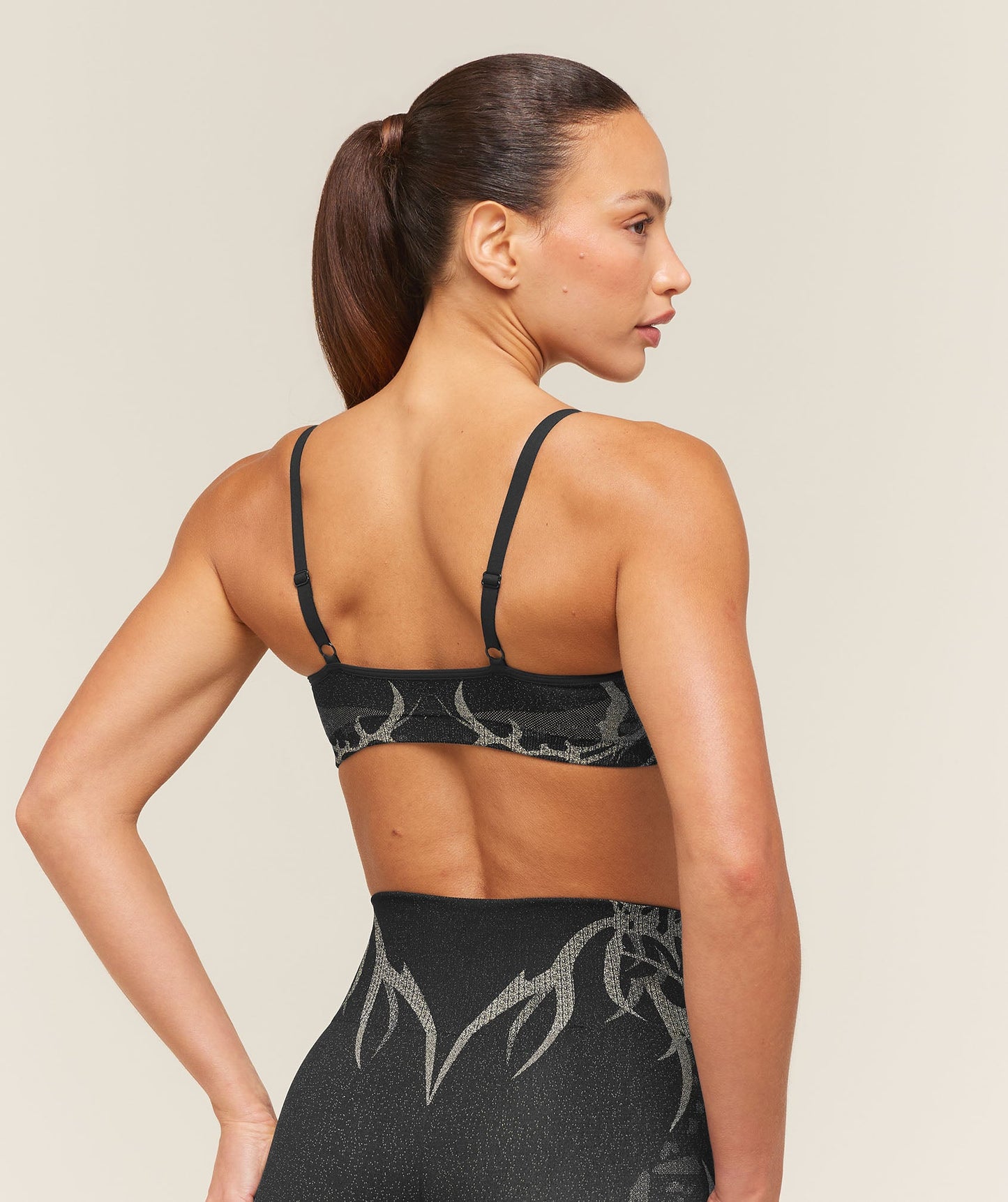 Storm Seamless Sports Bra - US 9500