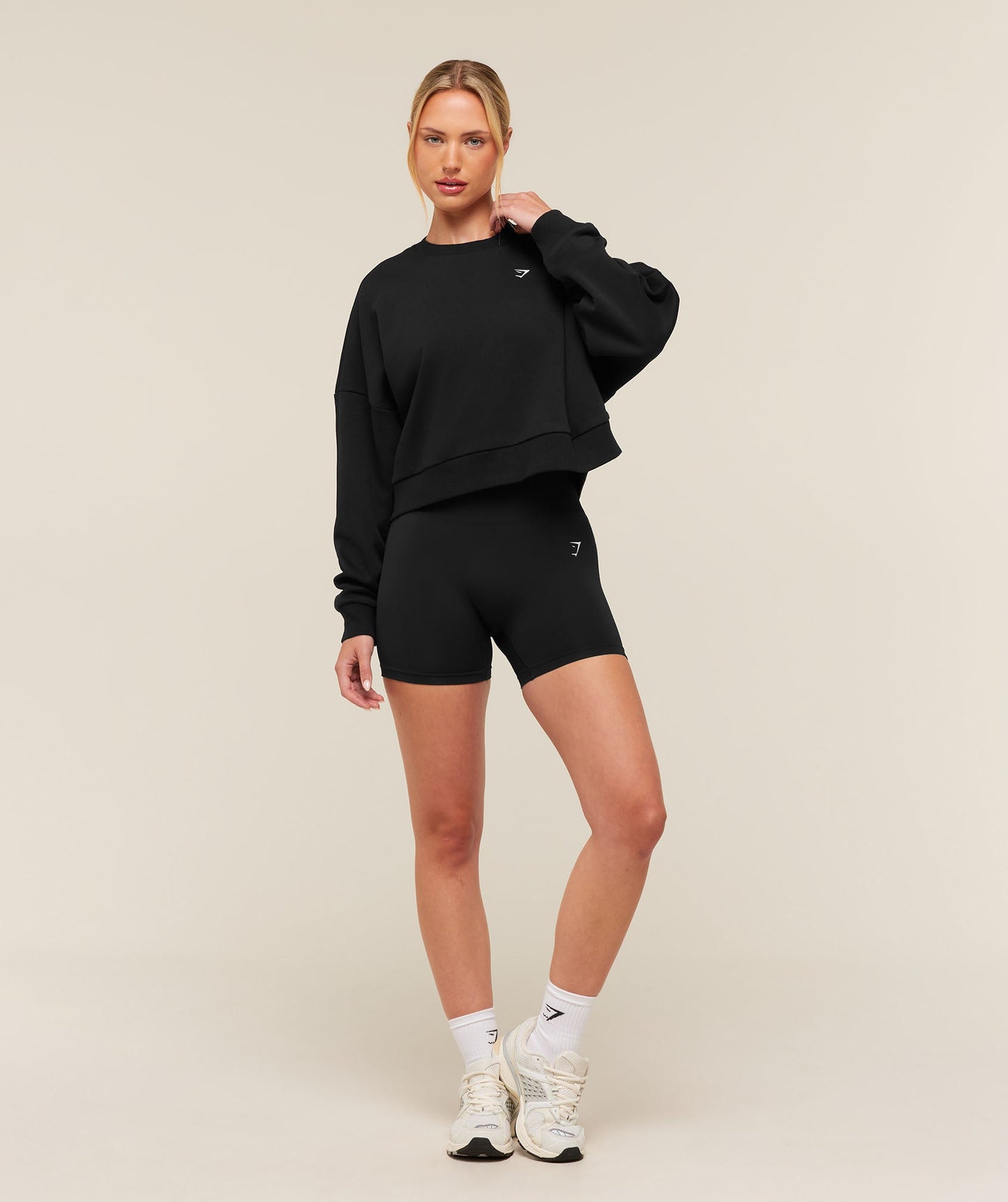 Training Oversized Boxy Sweatshirt - US 9407
