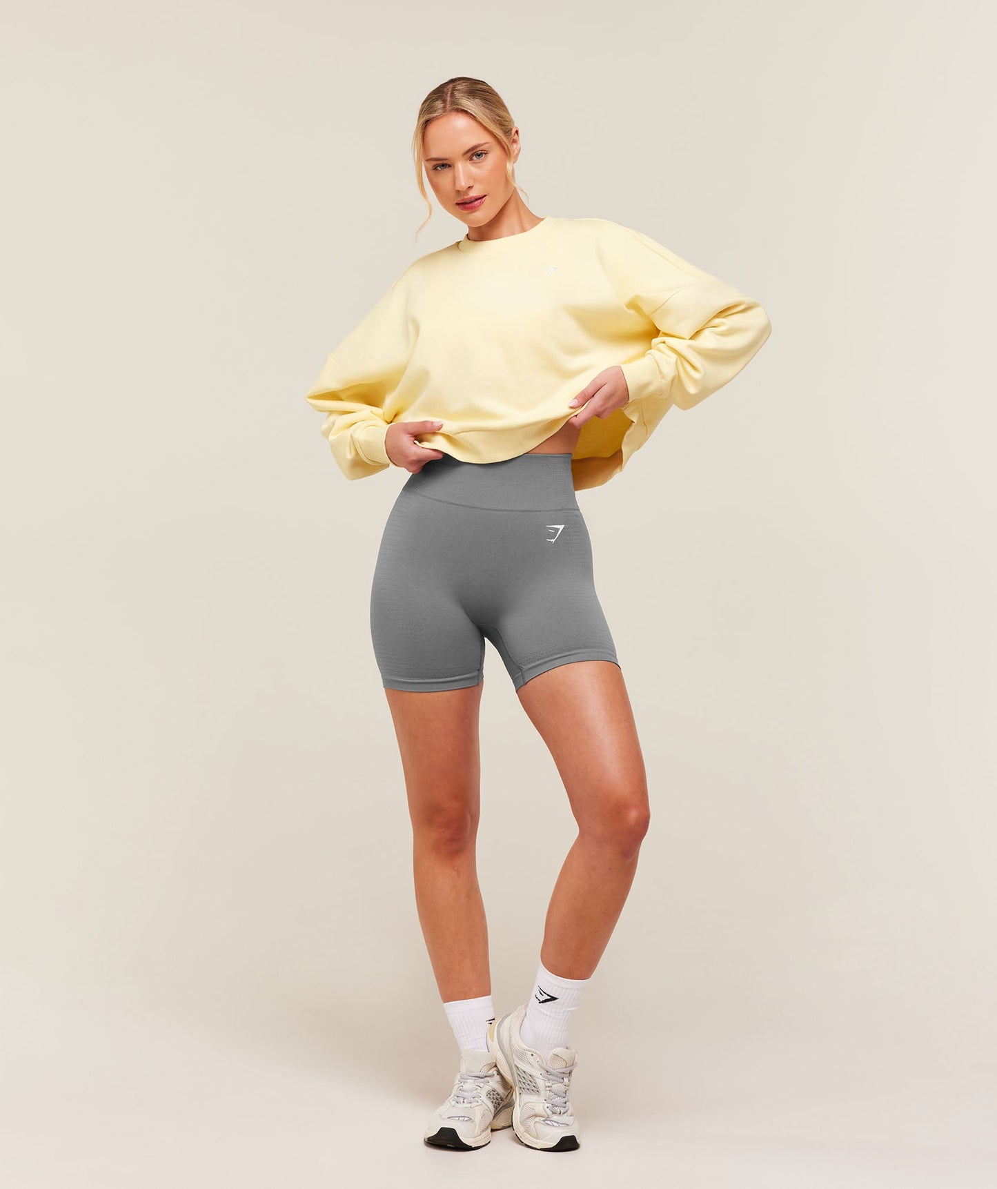 Training Oversized Boxy Sweatshirt - US 4132