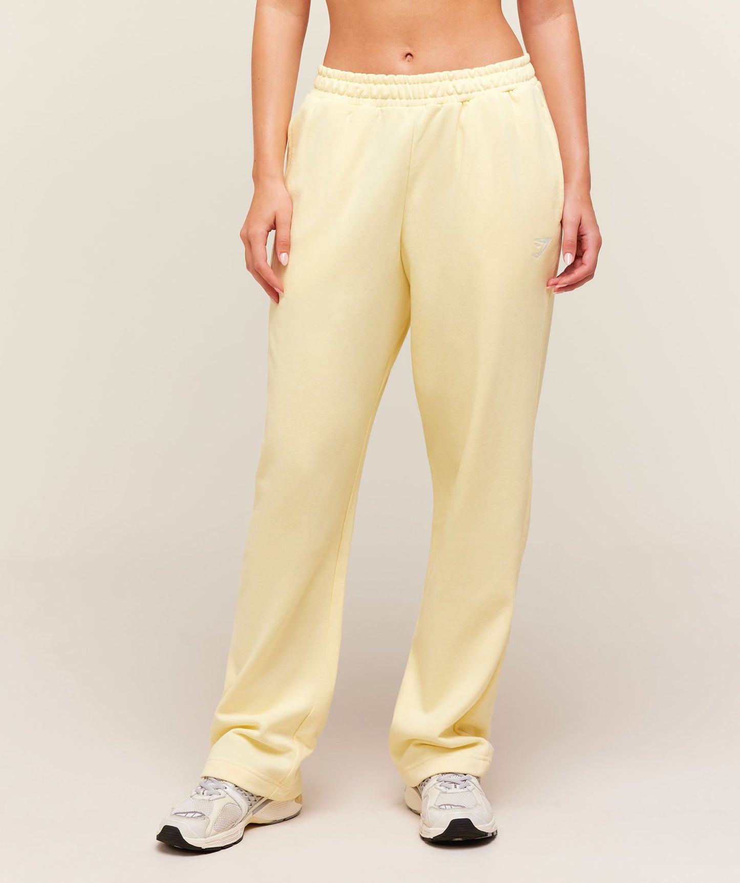Training Fleece Straight Leg Regular Joggers - US 1727