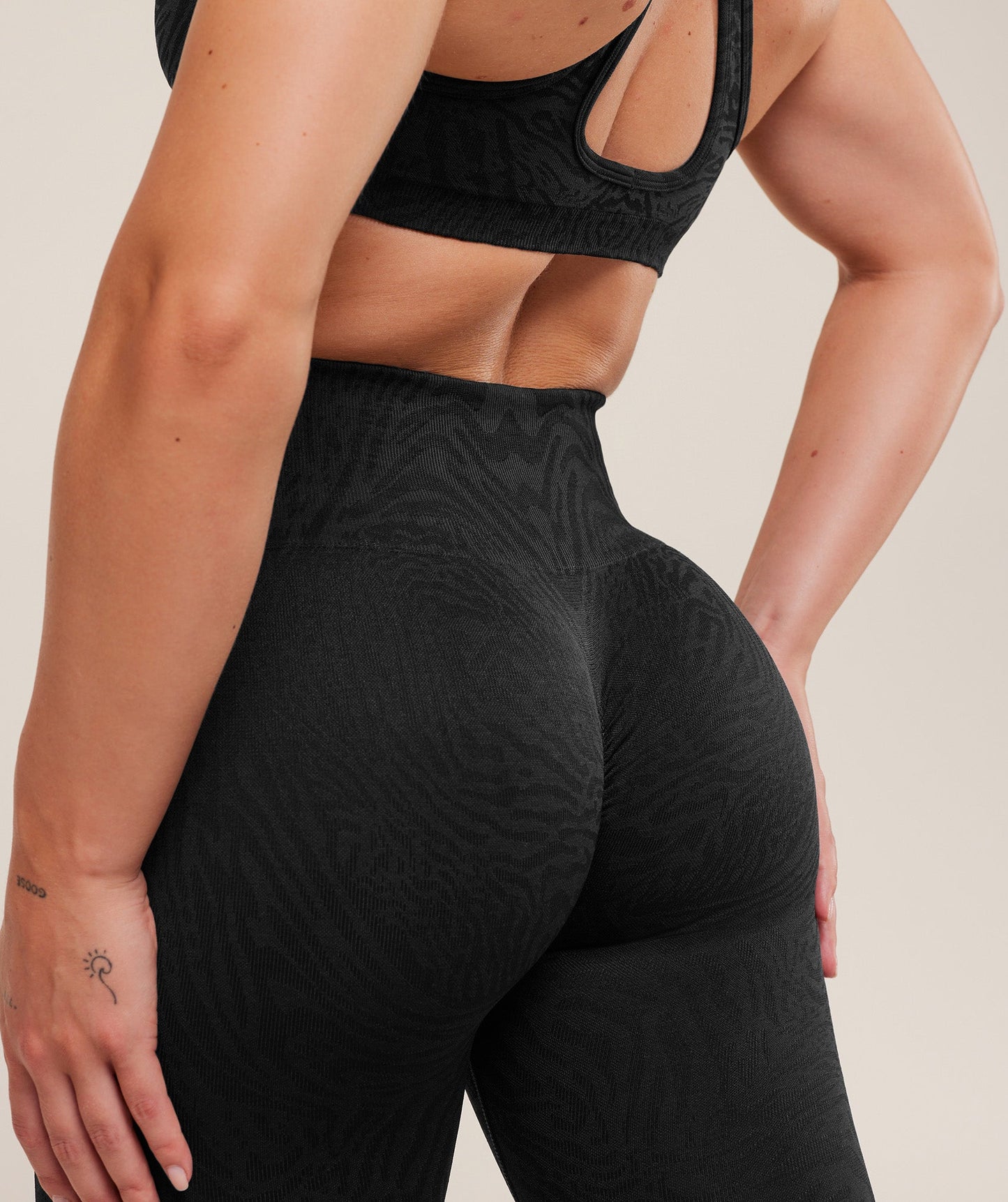 Adapt Animal Seamless Leggings - US 1603