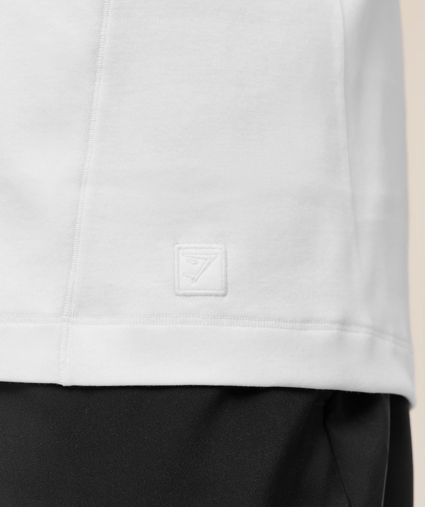 Off Duty Long Sleeve T-Shirt - US 0597