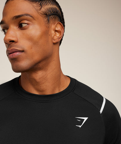 Arrival Contrast T-Shirt - US 0540