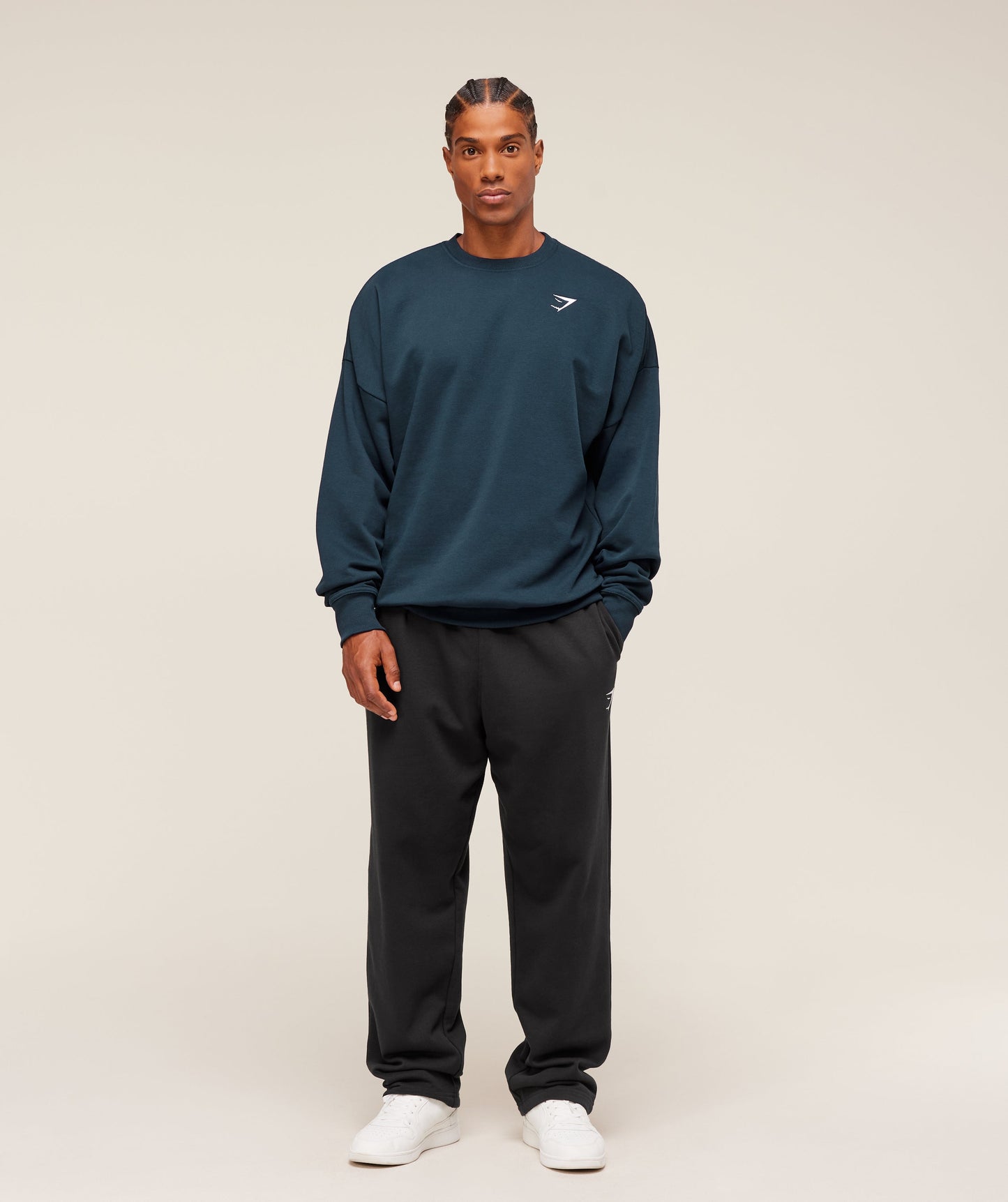 Oversized Crest Crew - US 9490