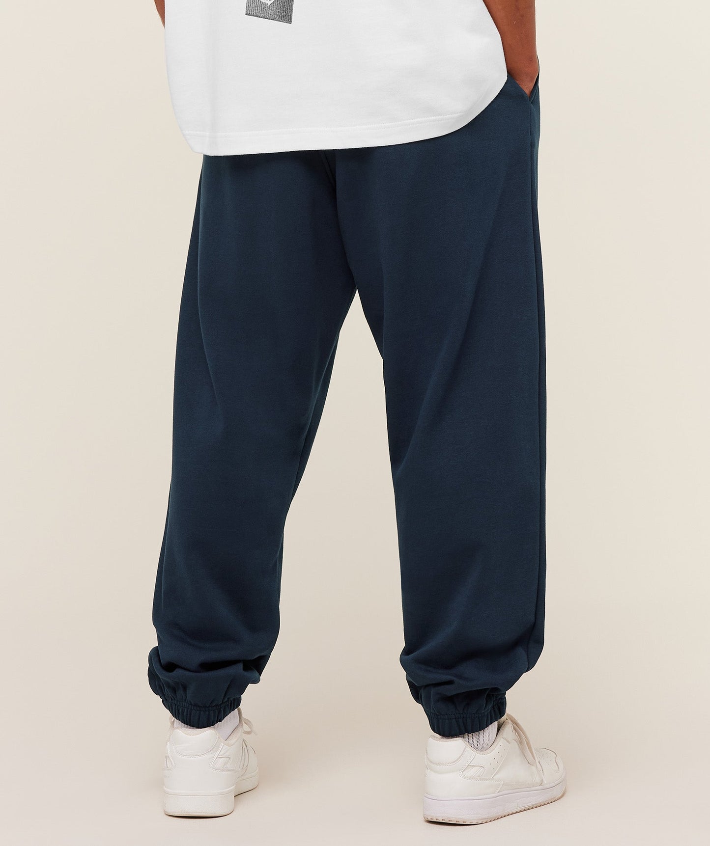 Crest Oversized Joggers - US 8804
