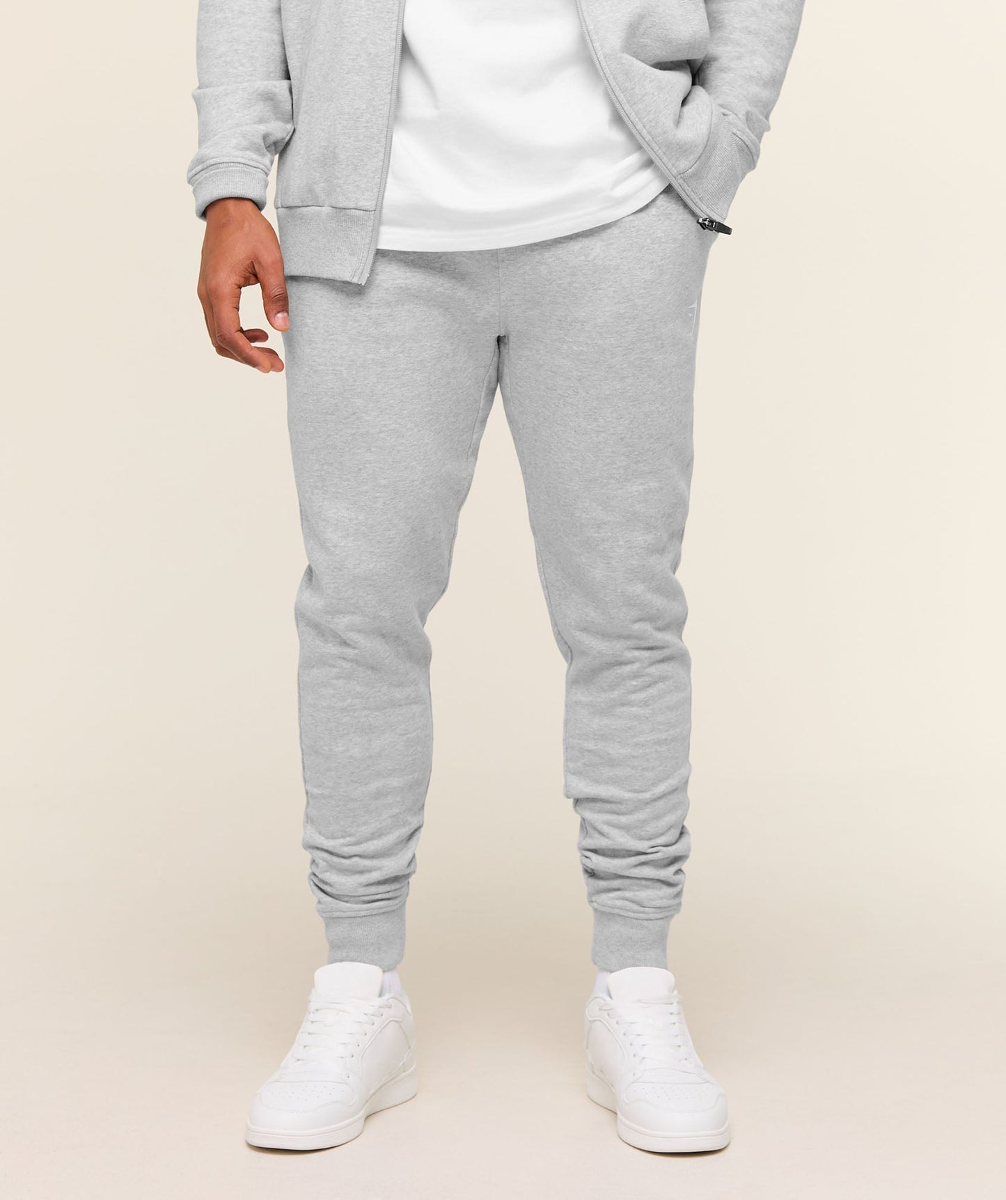 Crest Joggers - US 7114