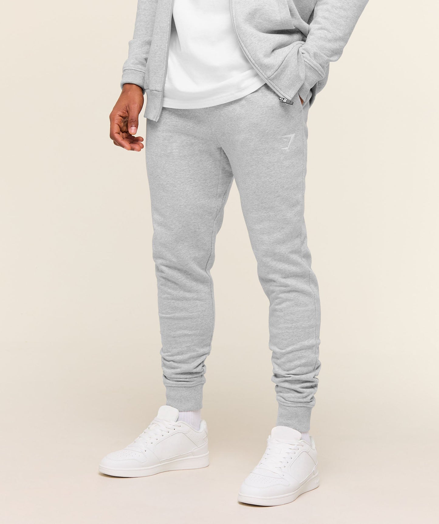 Crest Joggers - US 7114