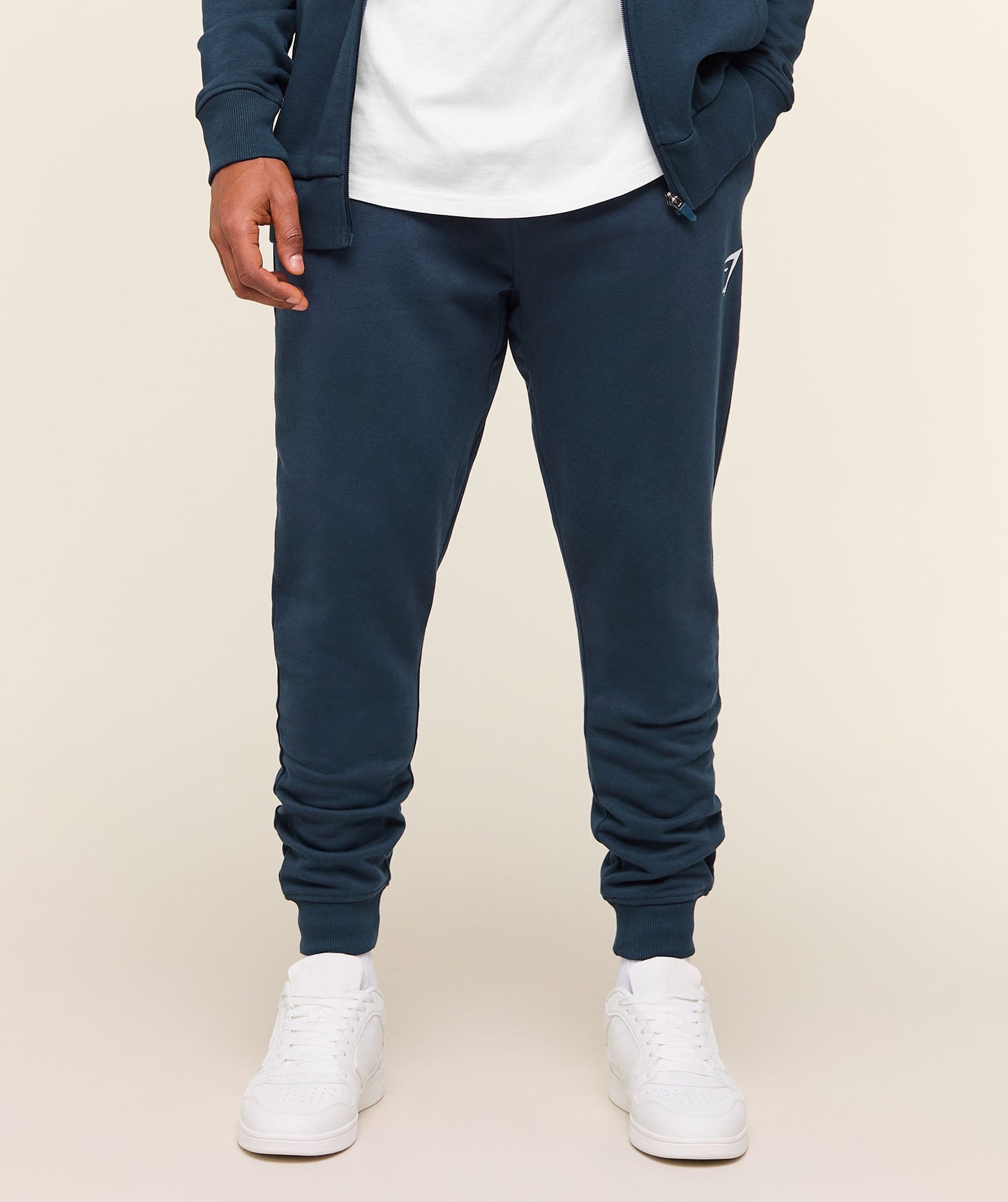 Crest Joggers - US 9571