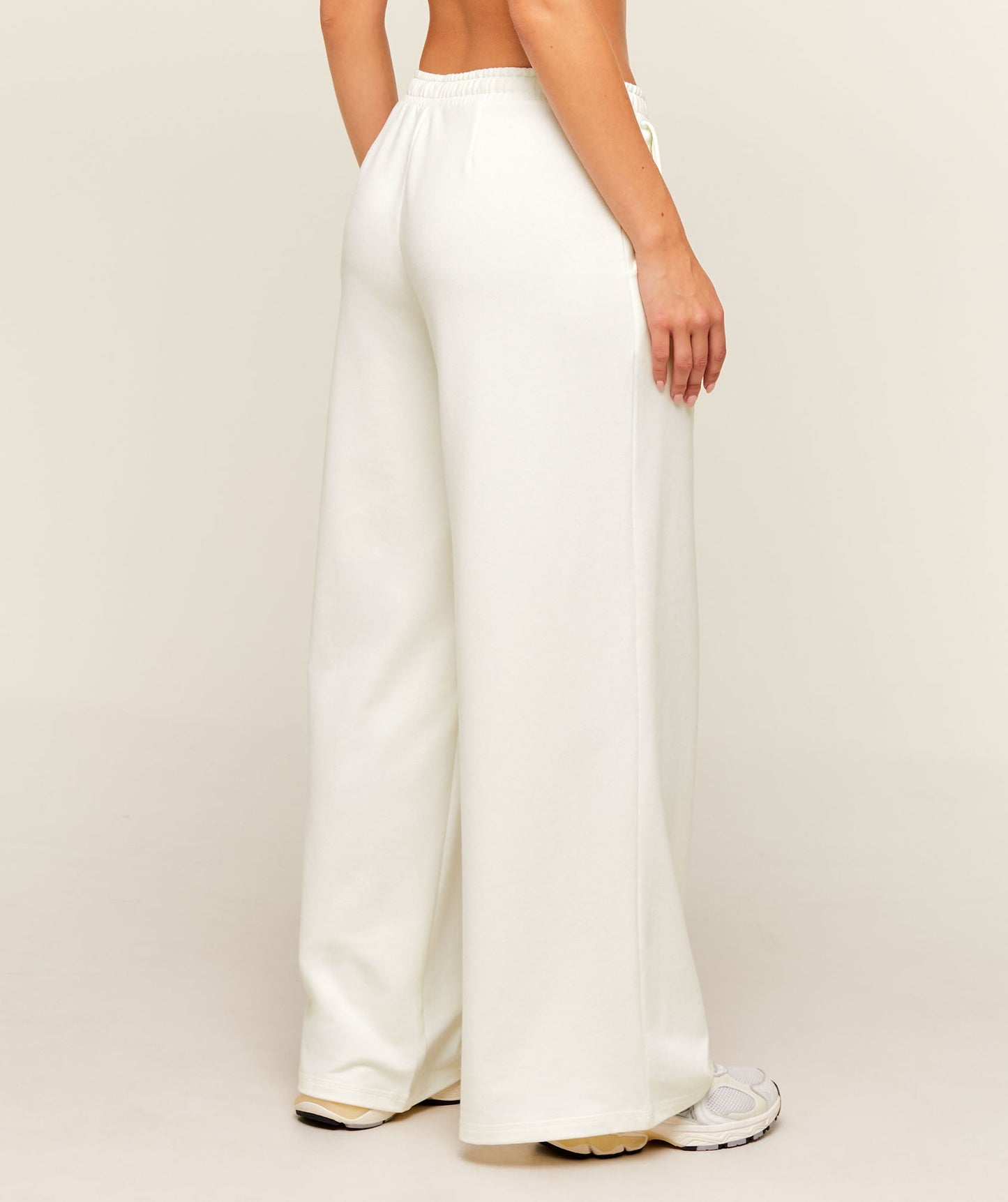 Lightweight Wide Leg Pants Regular - US 2015