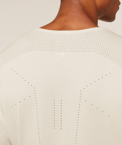 Distance Seamless T-Shirt - US 2471