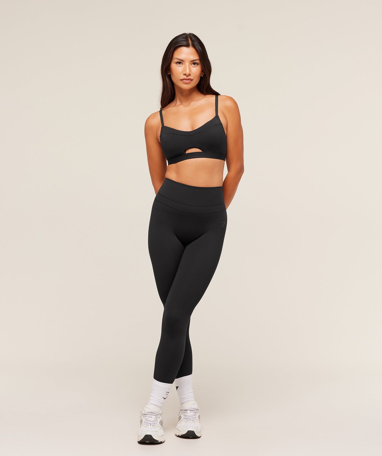 Balcony Peekaboo Sports Bra - US 6884