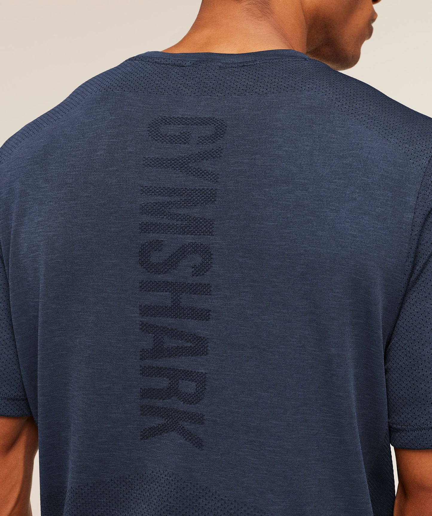 Lightweight Seamless T-Shirt - US 1700
