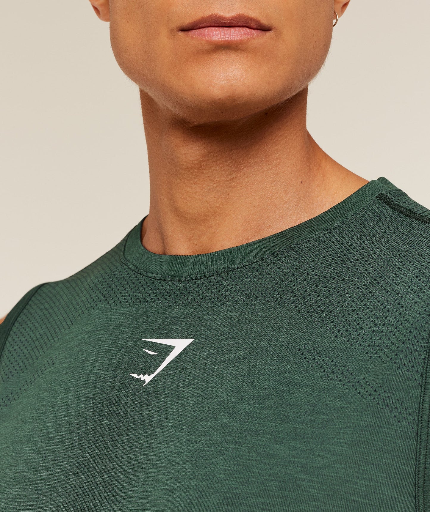Lightweight Seamless Tank - US 9993