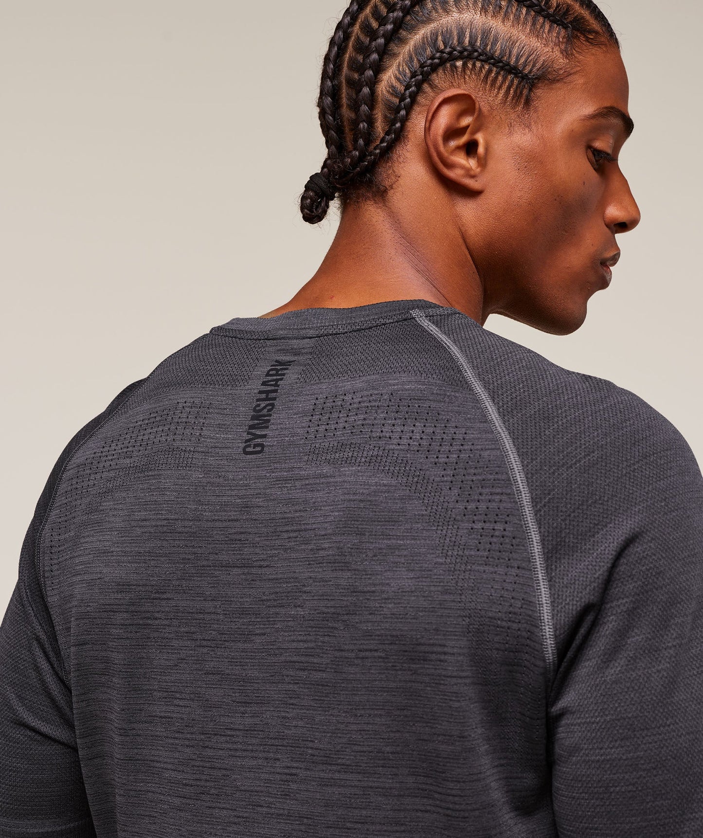 Versatile Seamless T-Shirt - US 7190