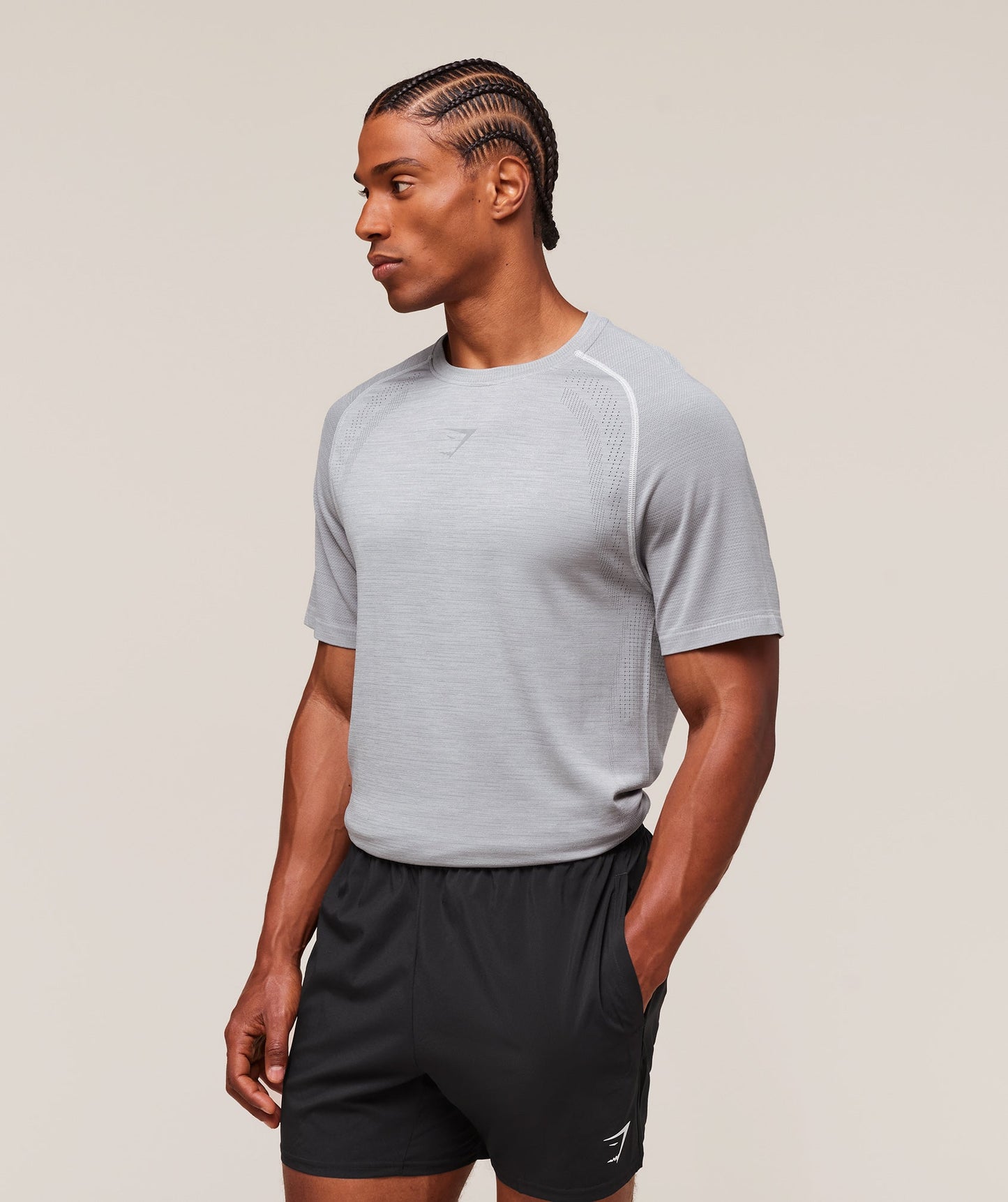 Versatile Seamless T-Shirt - US 7757