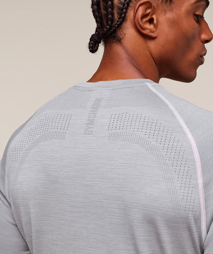 Versatile Seamless T-Shirt - US 7757