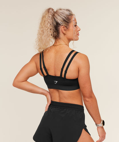 Interval Seamless Medium Support Sports Bra - US 0069