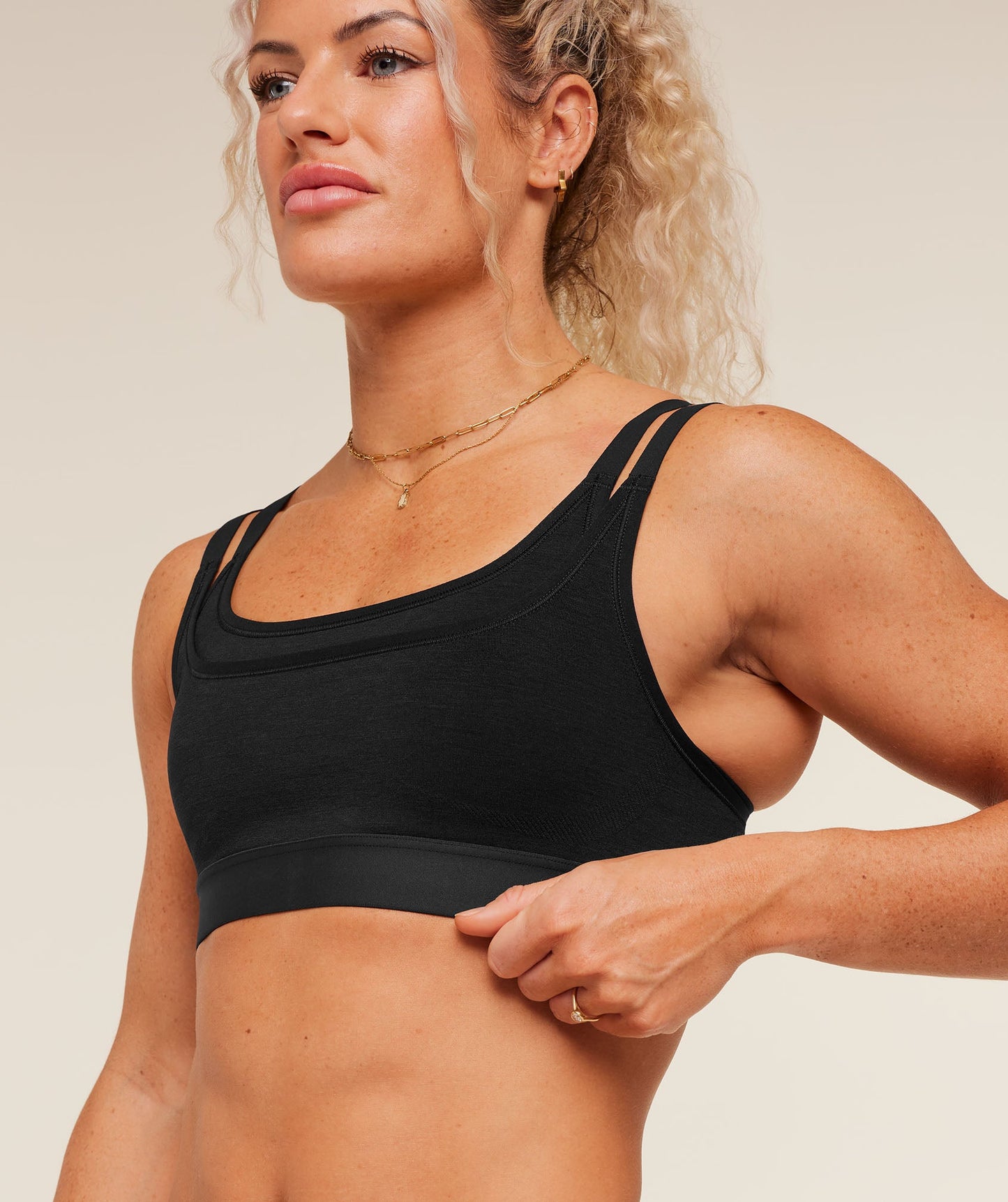 Interval Seamless Medium Support Sports Bra - US 0069