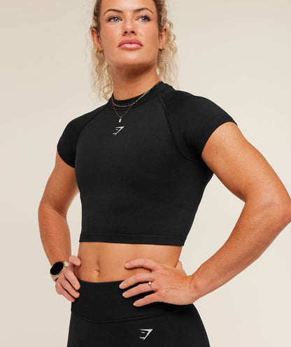 Interval Seamless Short Sleeve Crop Top - US 3559