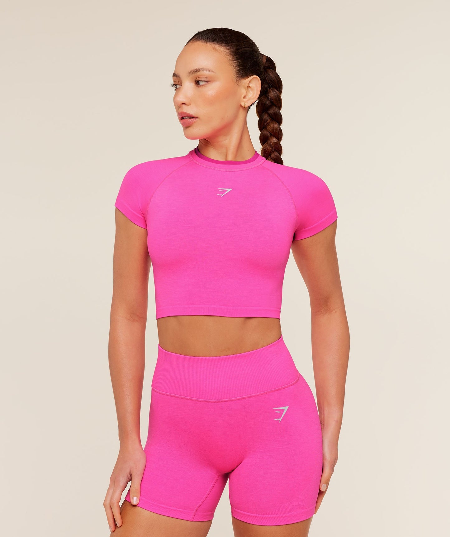 Interval Seamless Short Sleeve Crop Top - US 6400