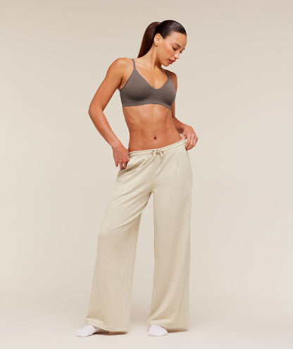 FeatherForm V-Neck Bralette - US 9257