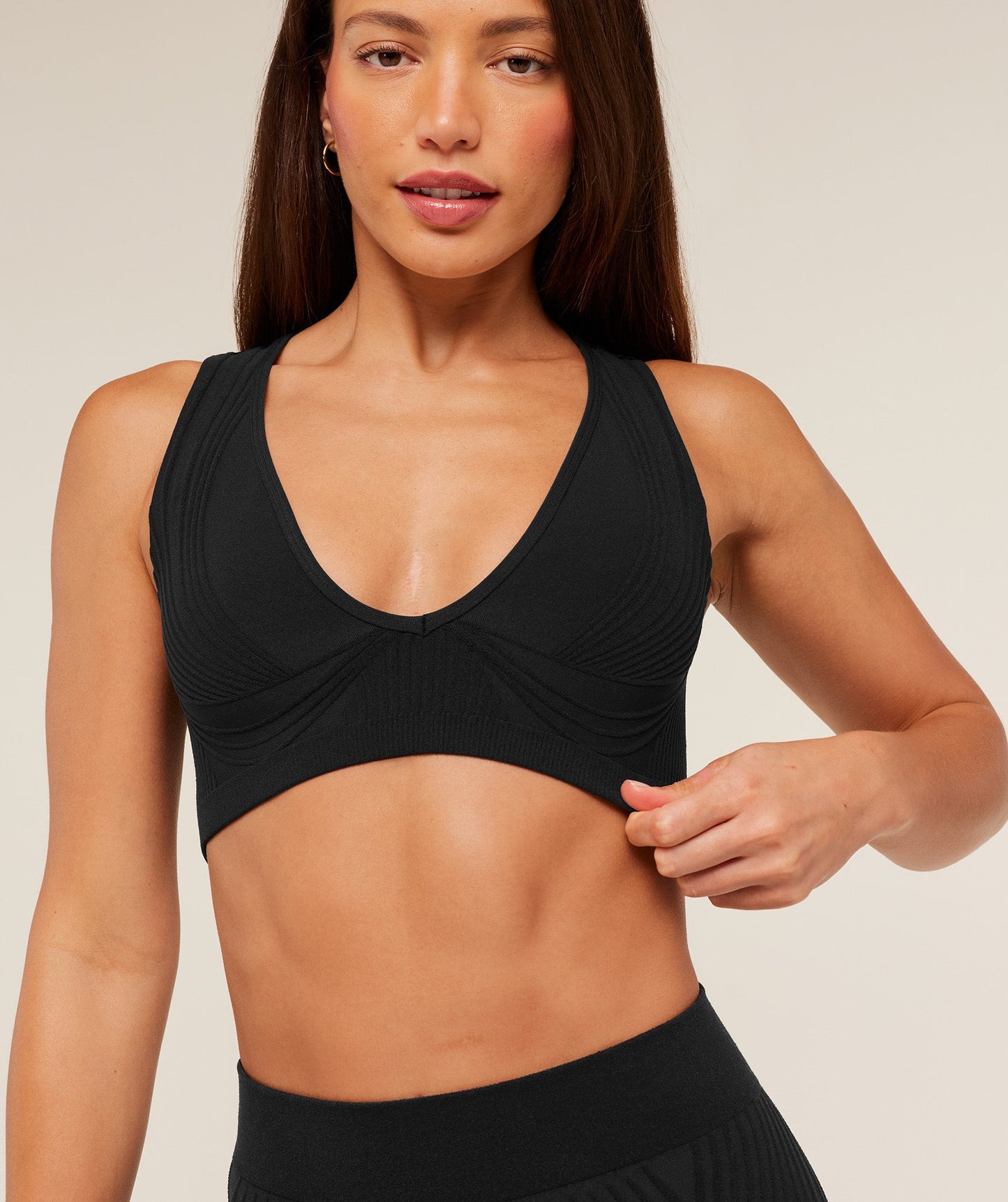 Luxe Light Support Sports Bra - US 3188