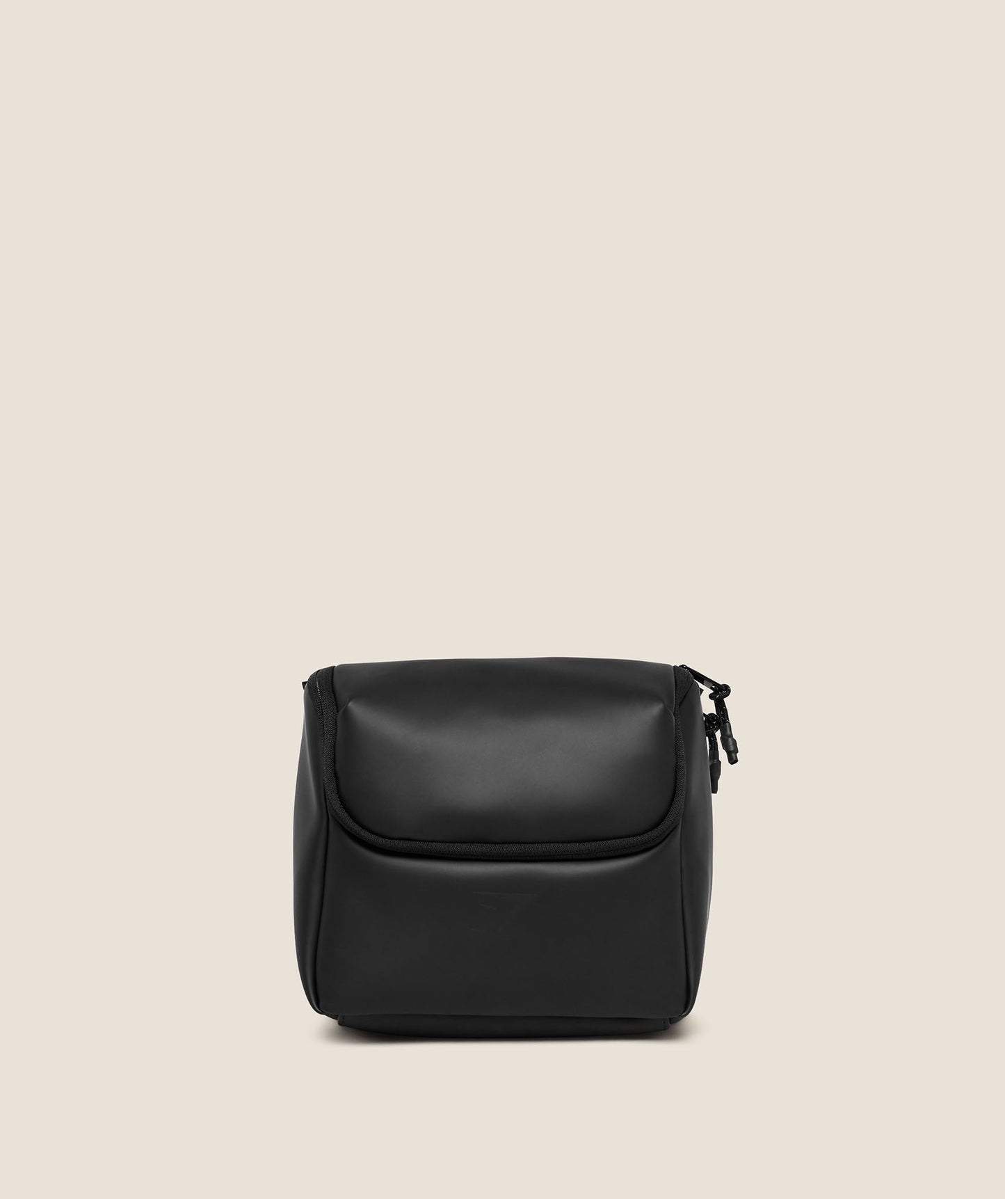 Sleek Washbag - US 8094