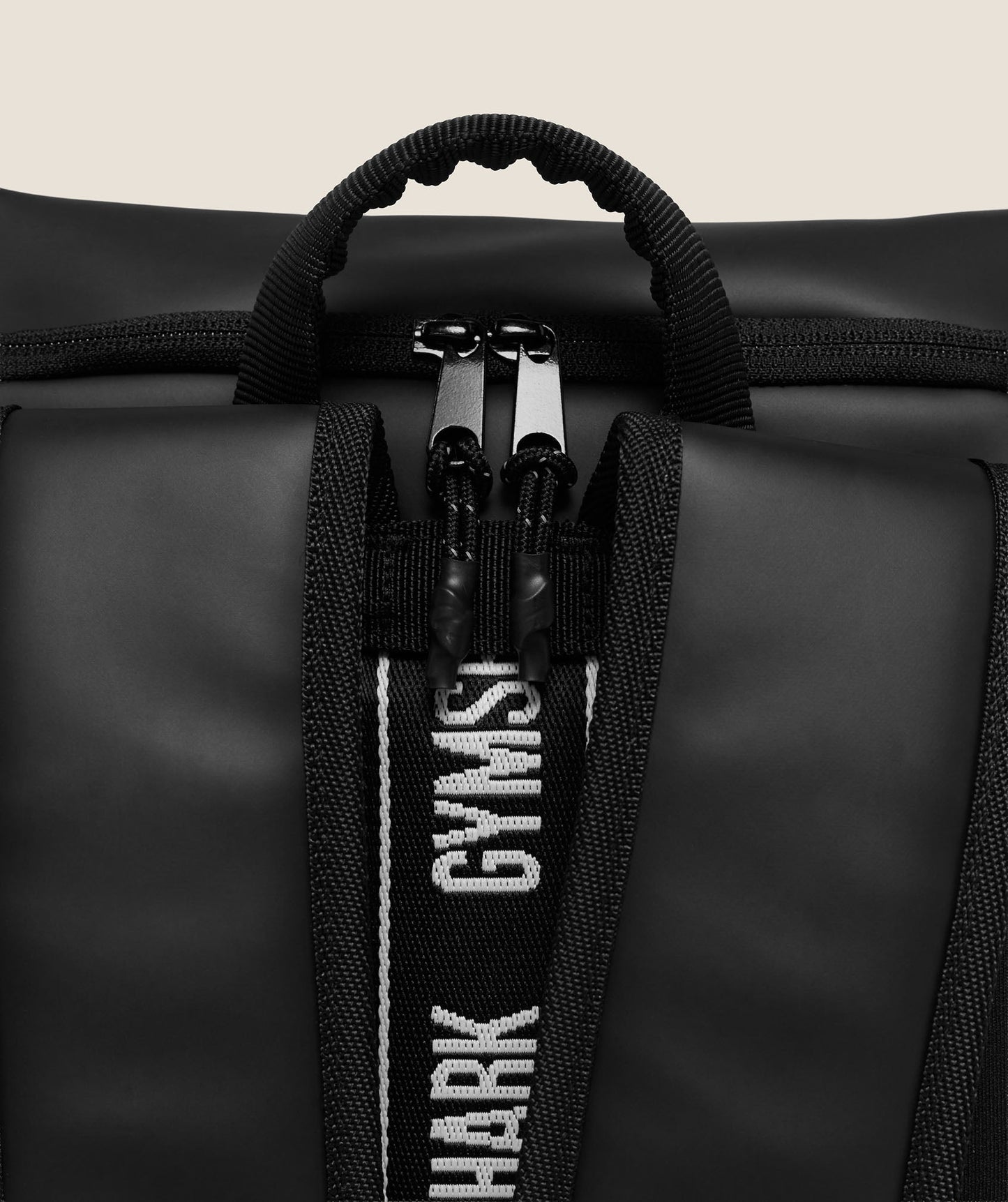 Small Sleek Backpack - US 3051