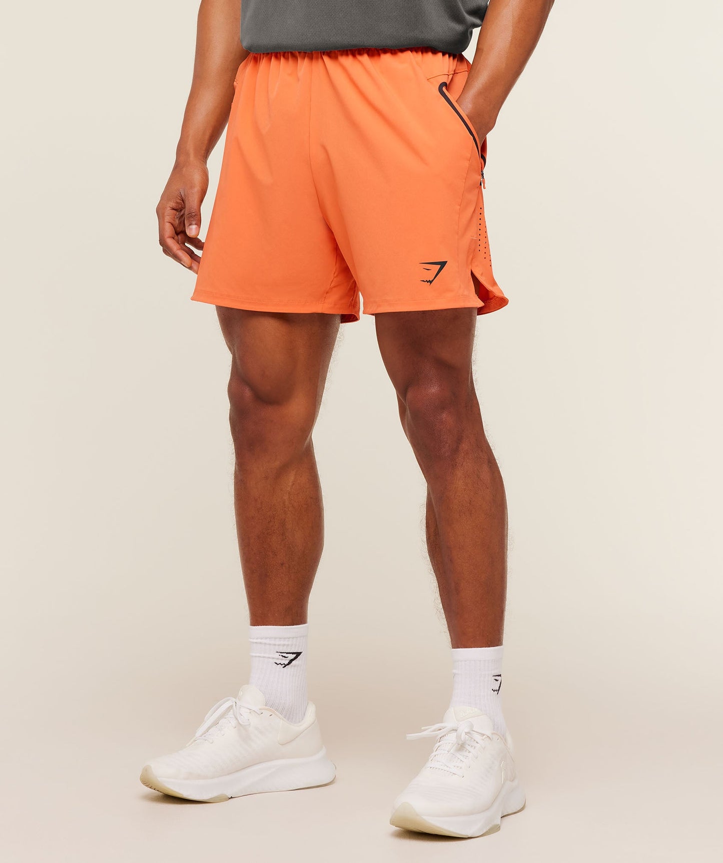 Sport Hybrid 6\" Shorts - US 9784
