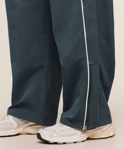 To From Pants - US 7893