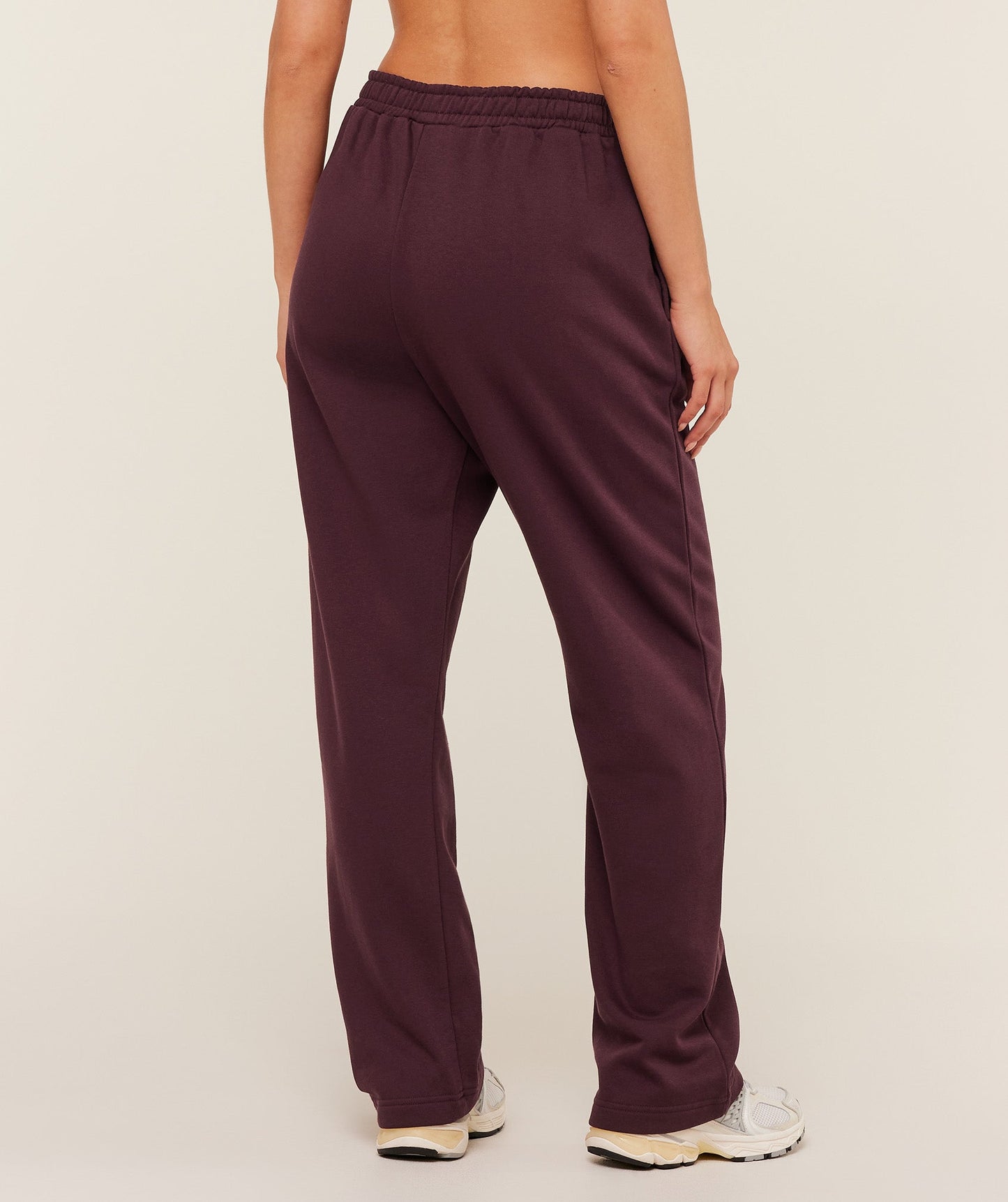 Training Fleece Straight Leg Regular Joggers - US 0189