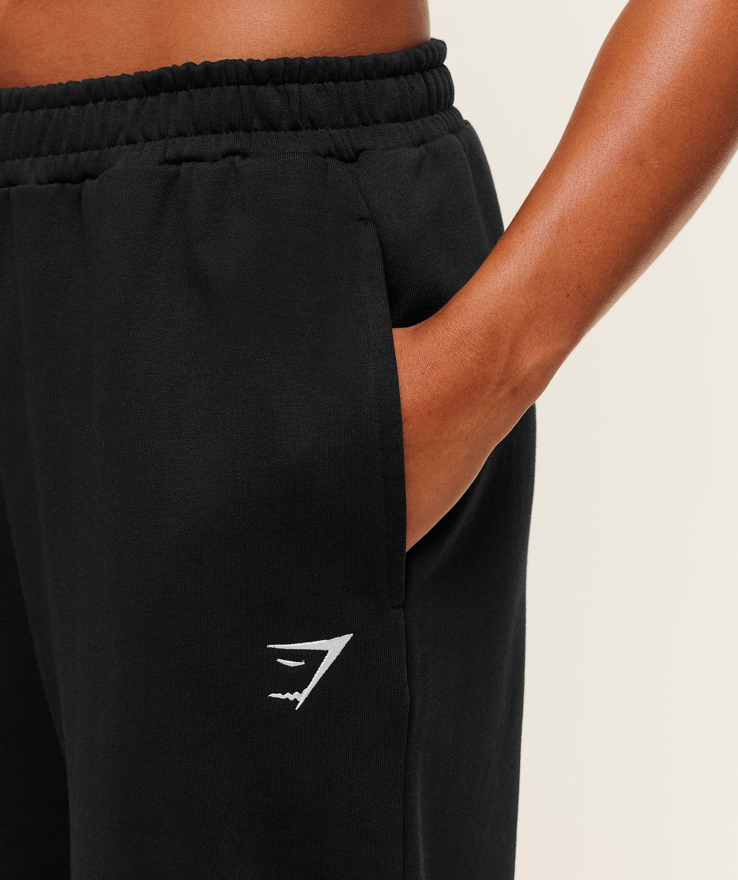 Training Fleece Straight Leg Short Pants - US 1044