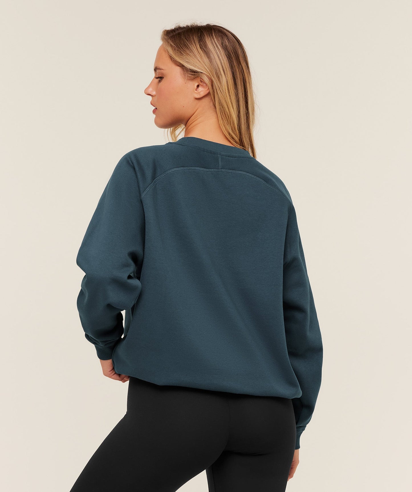 Training Oversized Fleece Sweatshirt - US 6880