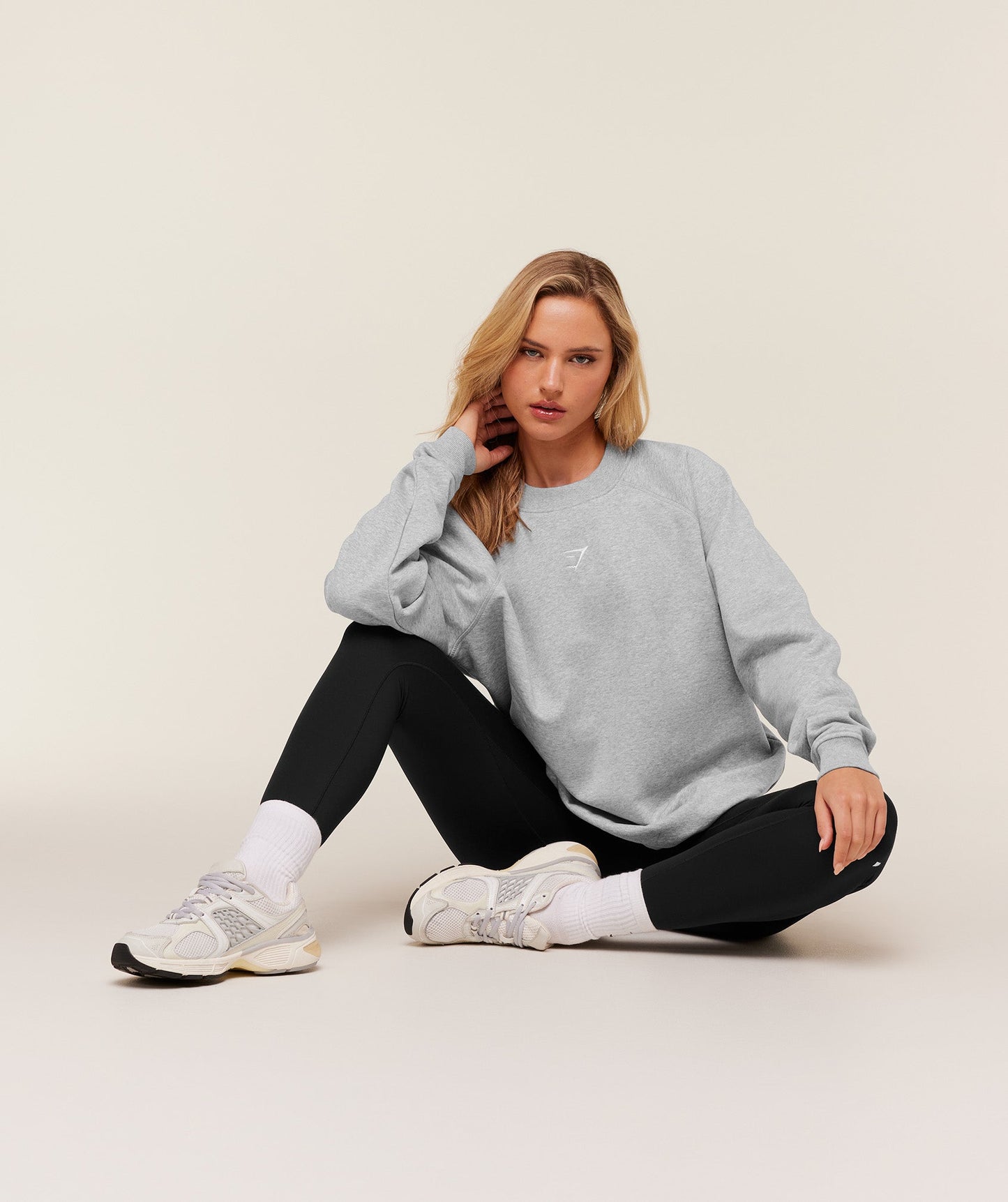 Training Oversized Fleece Sweatshirt - US 4009