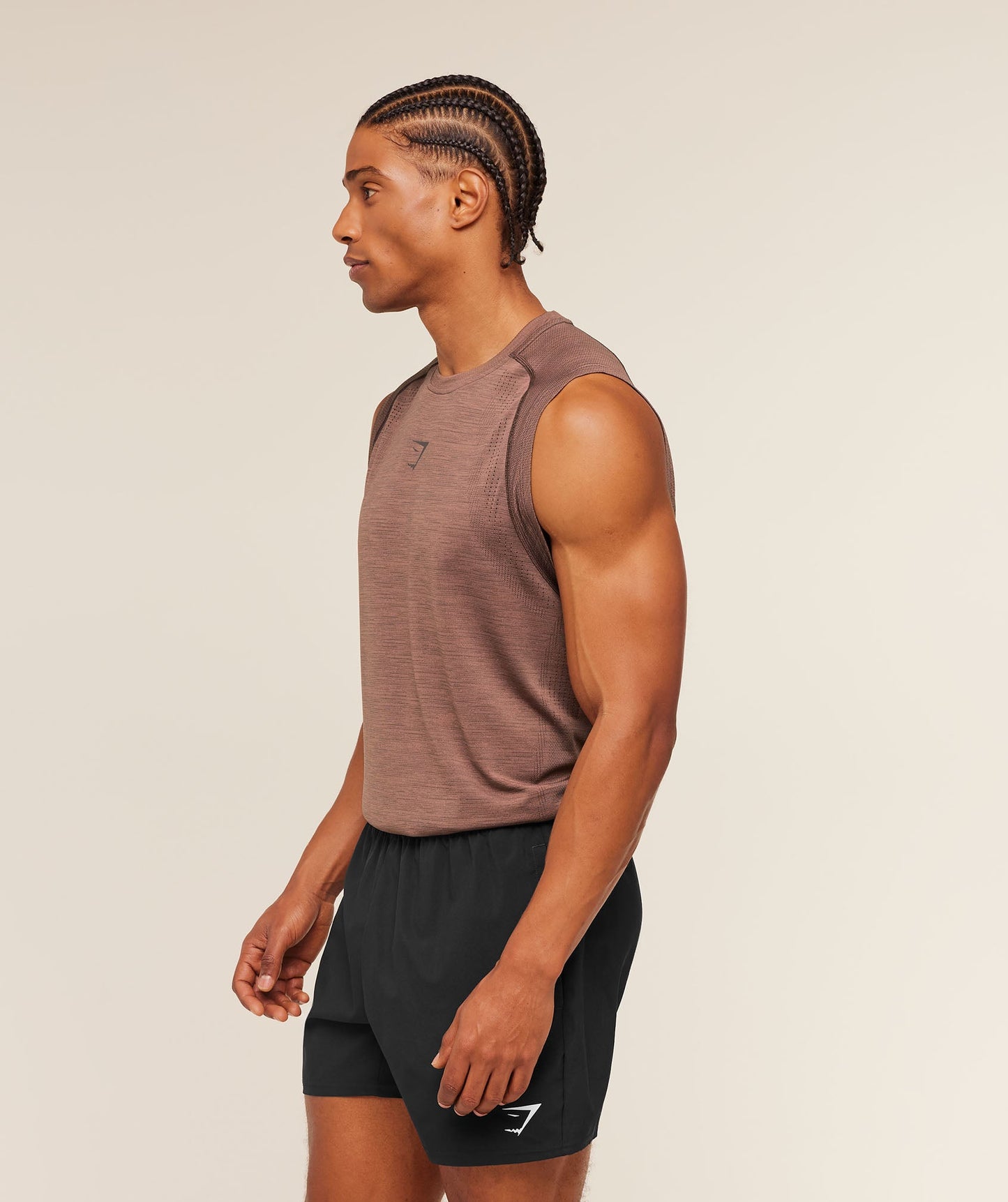 Versatile Seamless Tank - US 8303