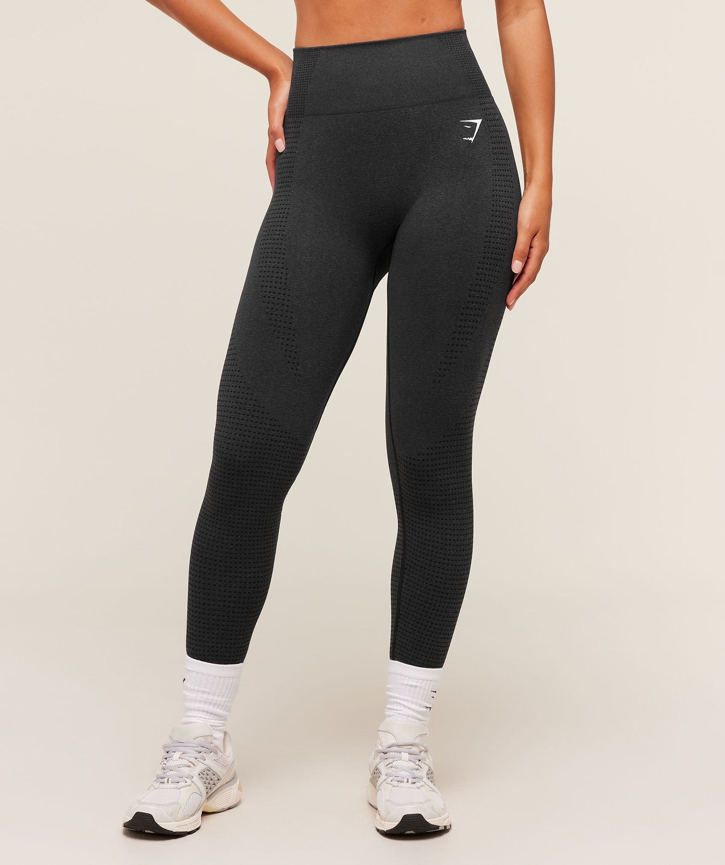 Vital V Neck Sports Bra - US 0108