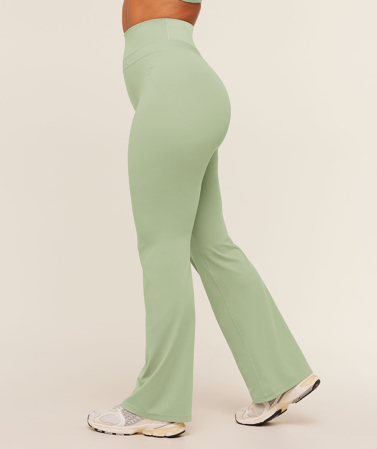 Whitney Regular Flared Legging - US 3092