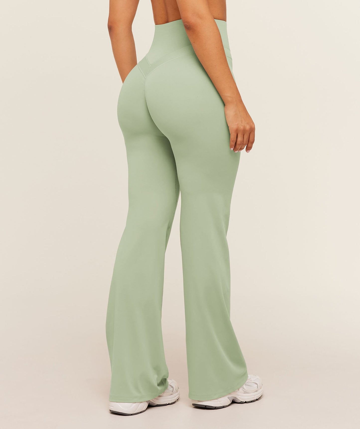 Whitney Short Flared Legging - US 0990