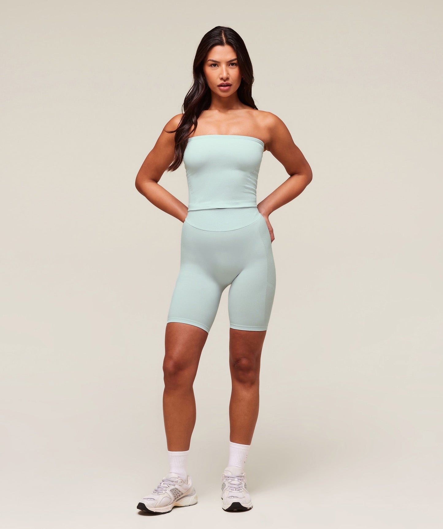 everywear Warp Knit Cycling Shortss - US 2418